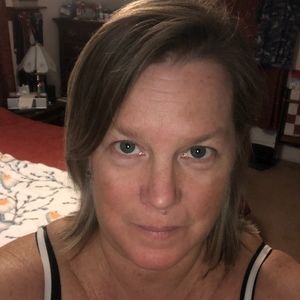 Meet your Posher, Deborah